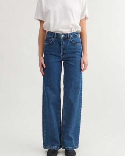 Basic Apparel Enya Mid Blue Jeans 32"